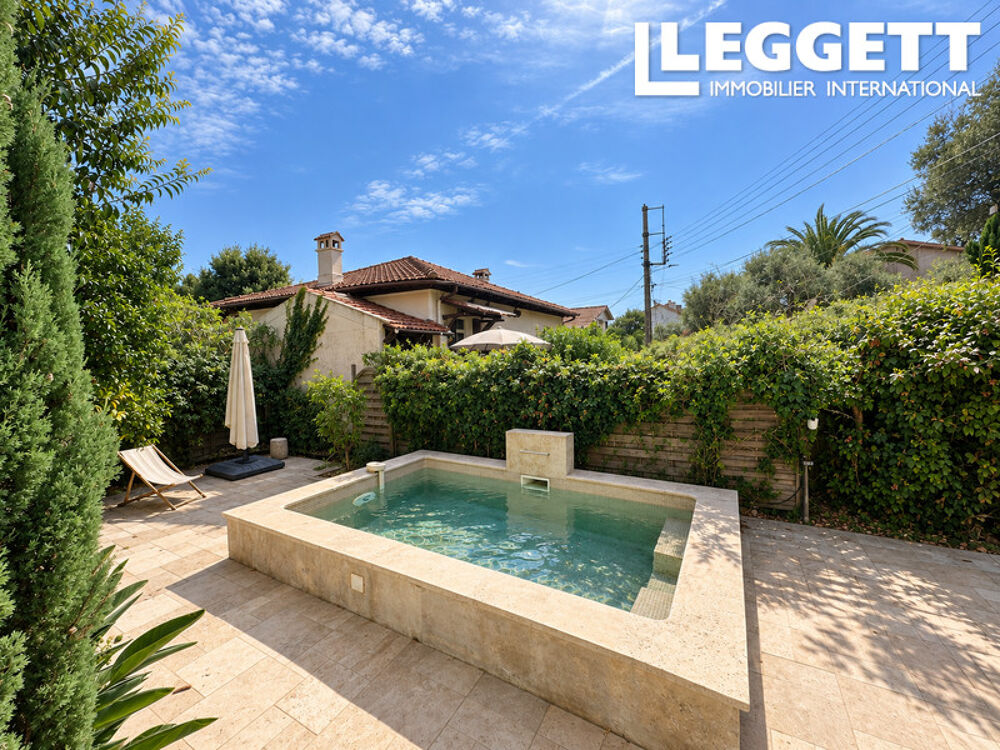 Vente Maison Antibes proche centre - Maison de ville familiale avec 4 chambres, rénovée avec piscine Juan les pins