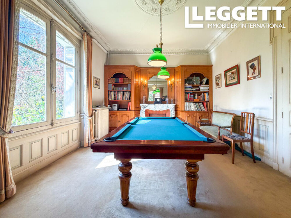 Early XXth century townhouse with garden and swimming pool in the heart of the Périgord Noir