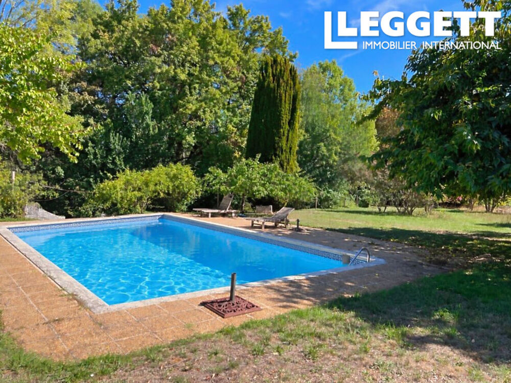 Une gentilhommière historique avec gîtes, piscine et tennis, 6 ha, aux portes de Brantôme
