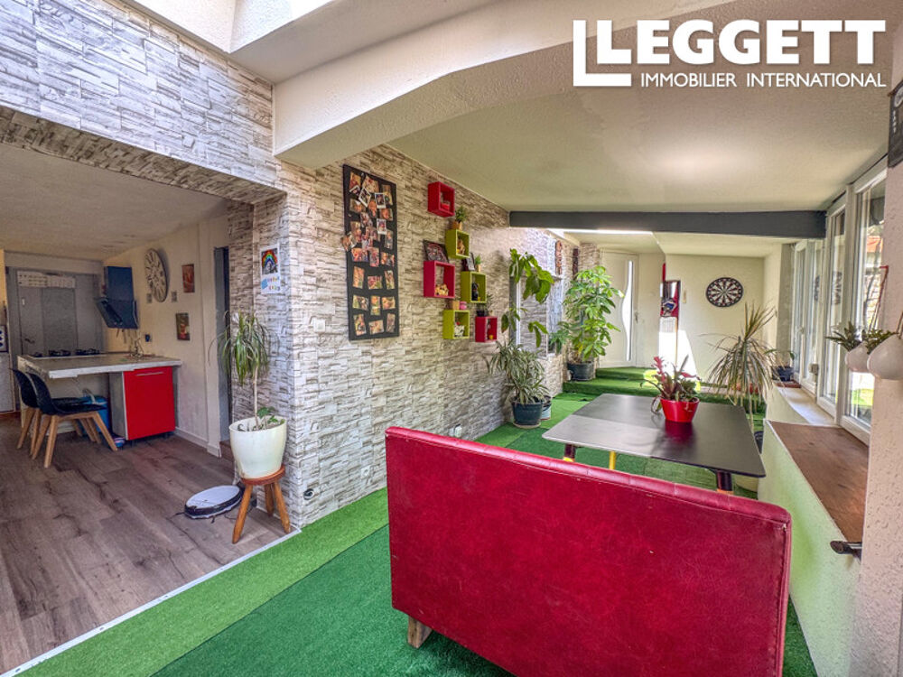 Vente Maison Maison de campagne avec logement indépendant, dépendances, piscine et terrain de 6 430 m² Le busseau