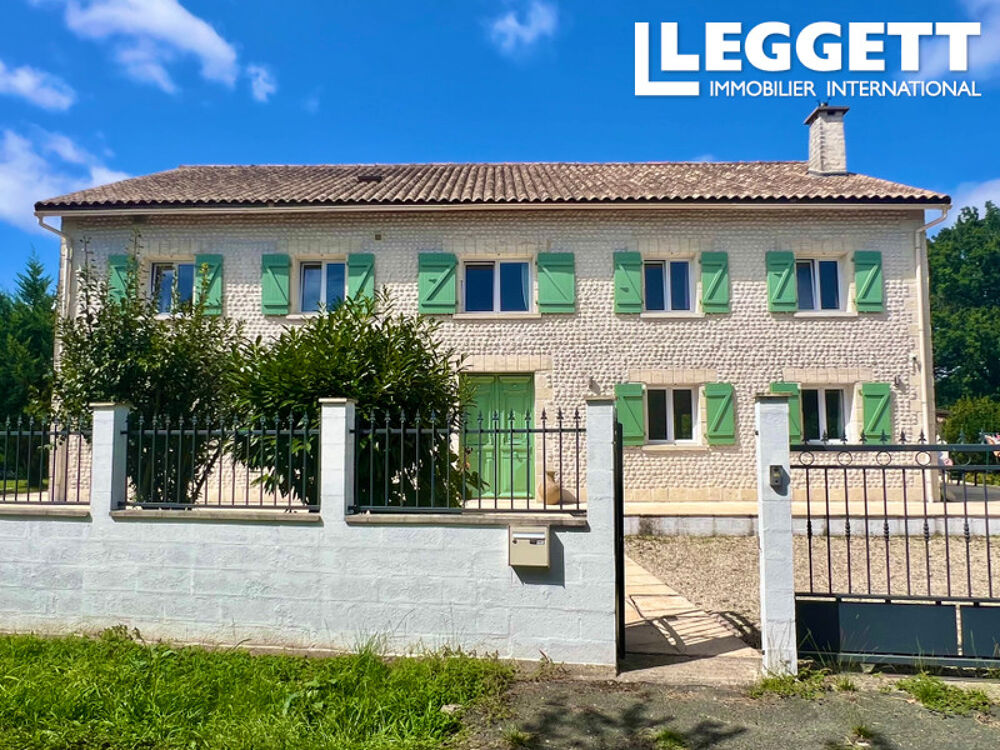 Vente Maison Grand maison de village 9 chambres, piscine, parc et jardins, proche du commerce. Lorignac
