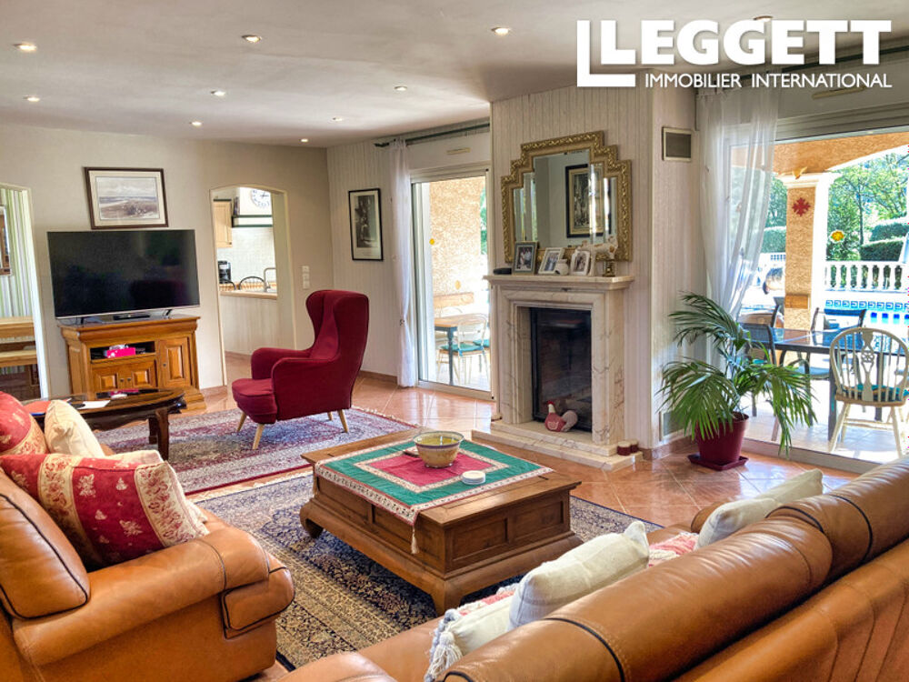 Vente Maison Charmante villa de plein pied au calme avec gite independent, grand terrain, piscine et garage. Clermont-l'hÉrault