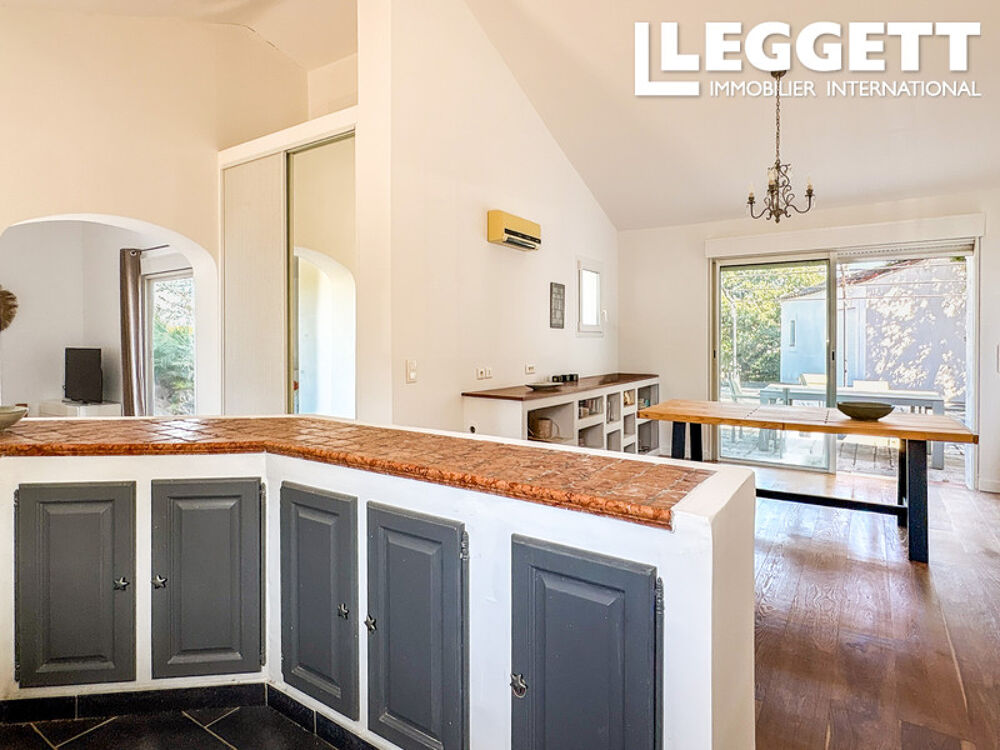 Vente Maison Rare à la vente ? Belle villa rénovée de plain-pied 100 m² | 3 chambres | Piscine 12x6 | Terrain privé de 1 00 GrÉasque