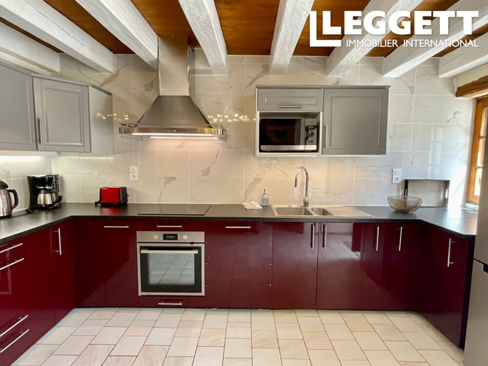 Superbe maison de village en pierre, 3 chambres, 3 salles d'eau, piscine & jardin, proche Montignac