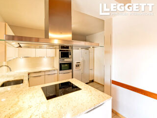  Maison � vendre 6 pi�ces 209 m�