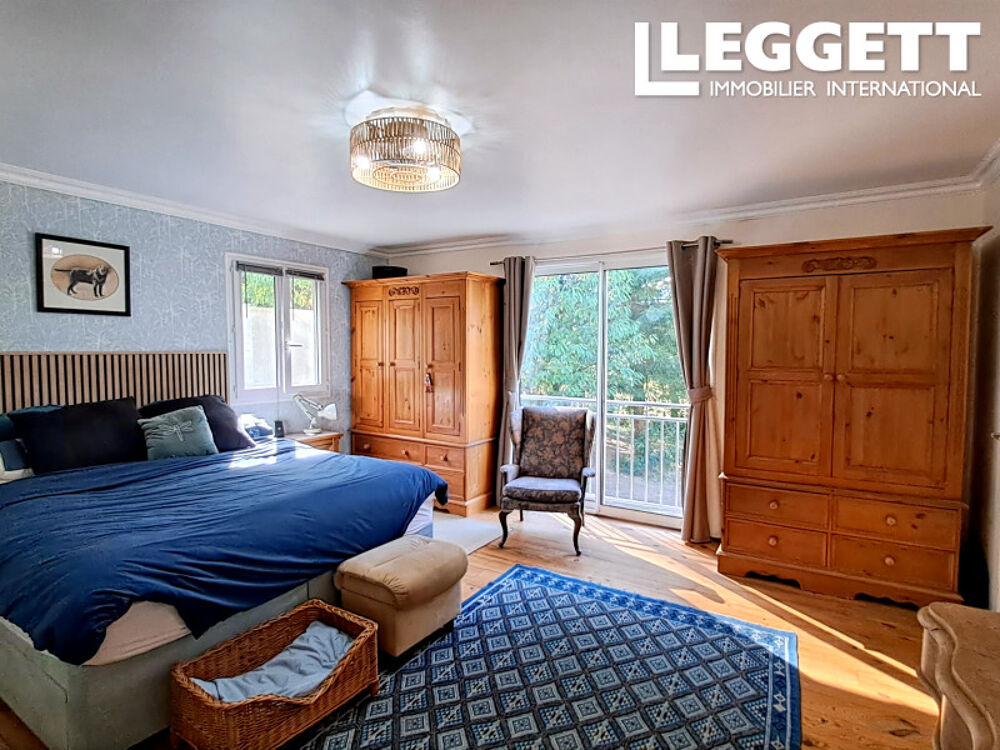 Vente Maison Superbe propriété moderne de 4 chambres avec salle de cinéma/bar et plus de 2 hectares de terrain. Saint-mathieu