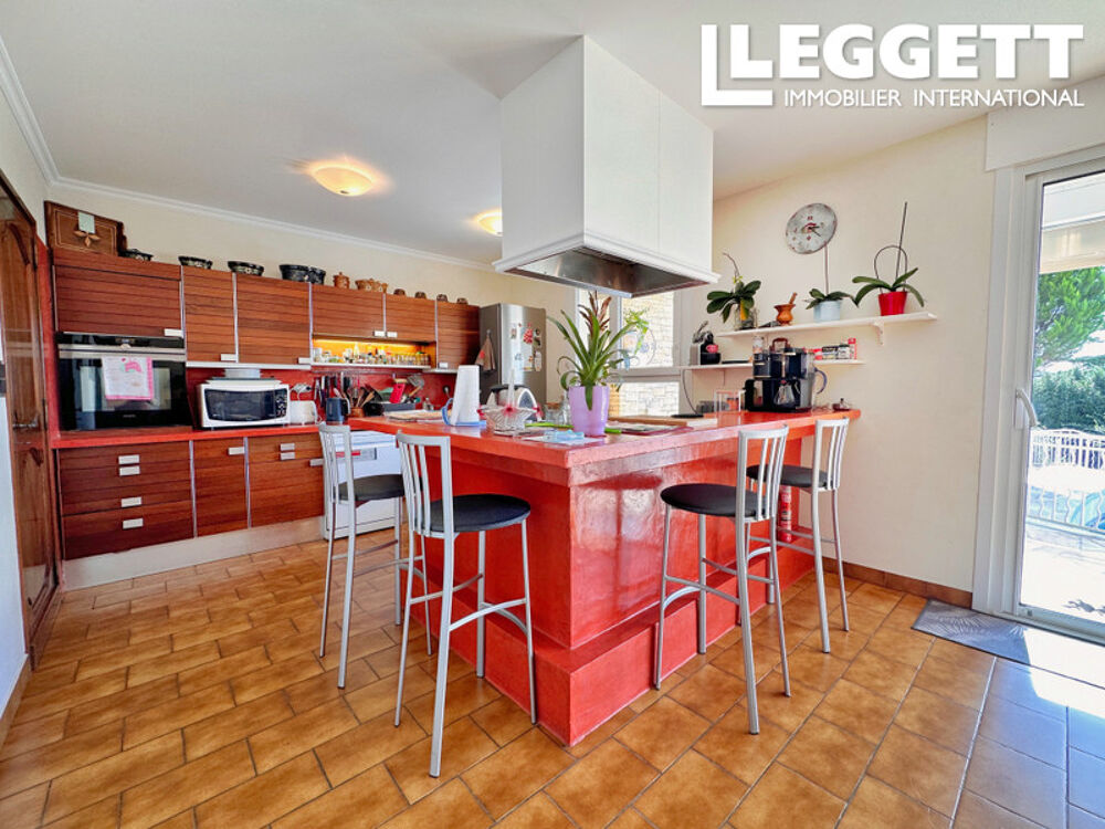 Vente Maison Superbe villa d'architecte avec 6 chambres, piscine, vaste jardin et vues panoramiques.  À 5mn du centre ville RibÉrac