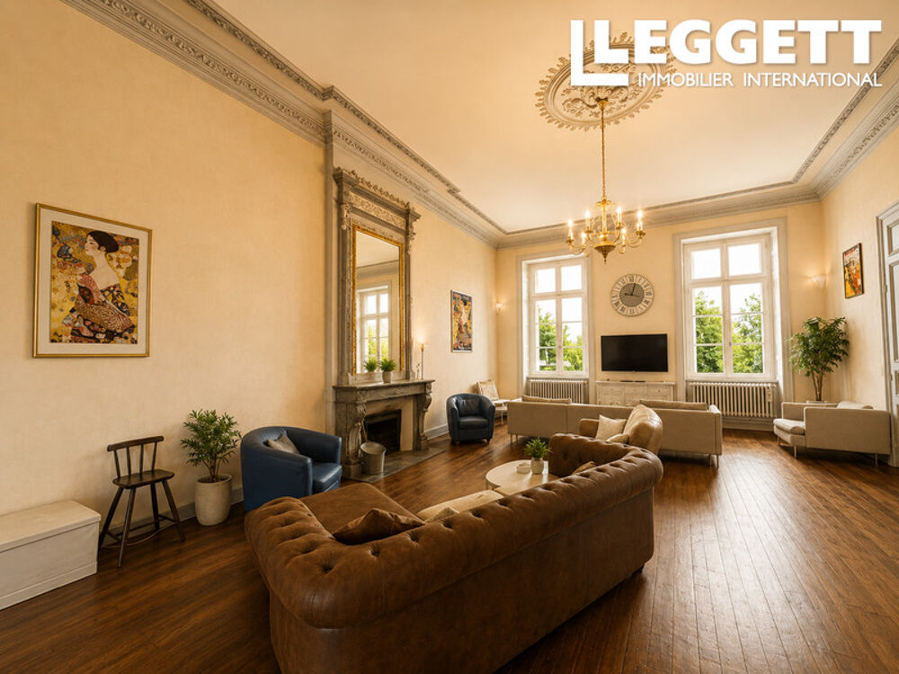 Demeure de caractère avec 9 chambres, 2 appartements indépendants et parc de 2 152 m²
