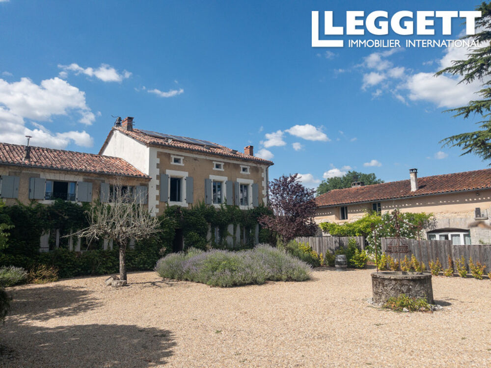 Vente Maison Le Manoir de Mitterand, domaine enchanté, chargé d?histoire et d?héritage, que l?ancien président a tant aimé. Nabinaud