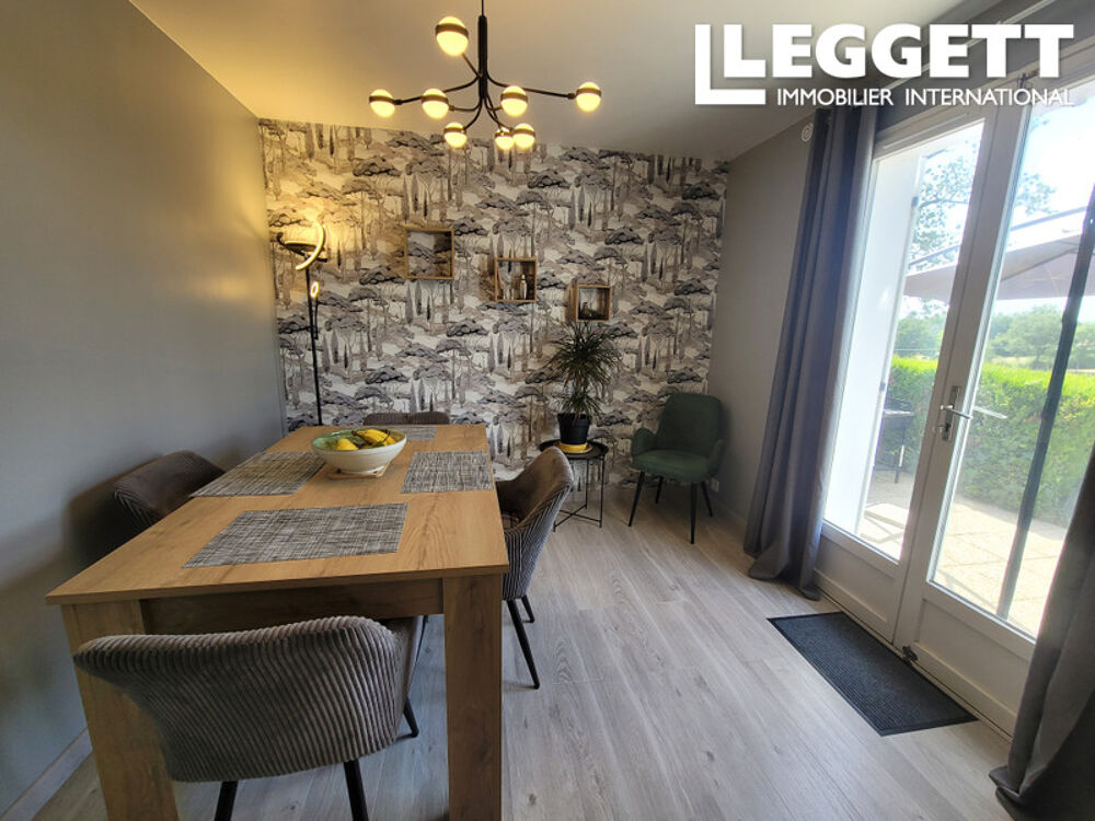 Maison récemment rénovée, économique en énergie, avec jardin, pompe à chaleur, solaire.