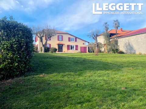  BELLE MAISON DE VILLAGE/R�NOV�E/CARACT�RE/LUMINEUSE/4-5 CHAMBRES/3 SDB/JARDIN SUD/BIEN ENTRETENUE Maison - 8 pi�ce(s) - 178 m�
