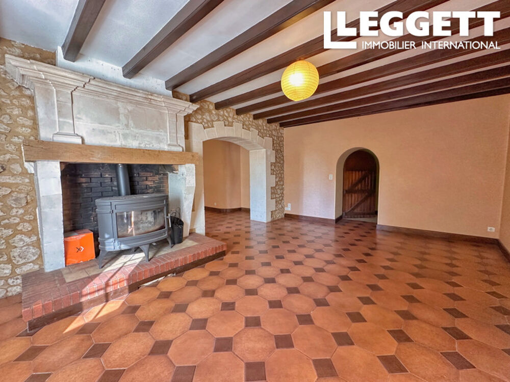 Vente Maison Maison en pierre située dans un cadre paisible et isolé, comprenant 3 chambres, cave, garage et grand jardin. Allemans