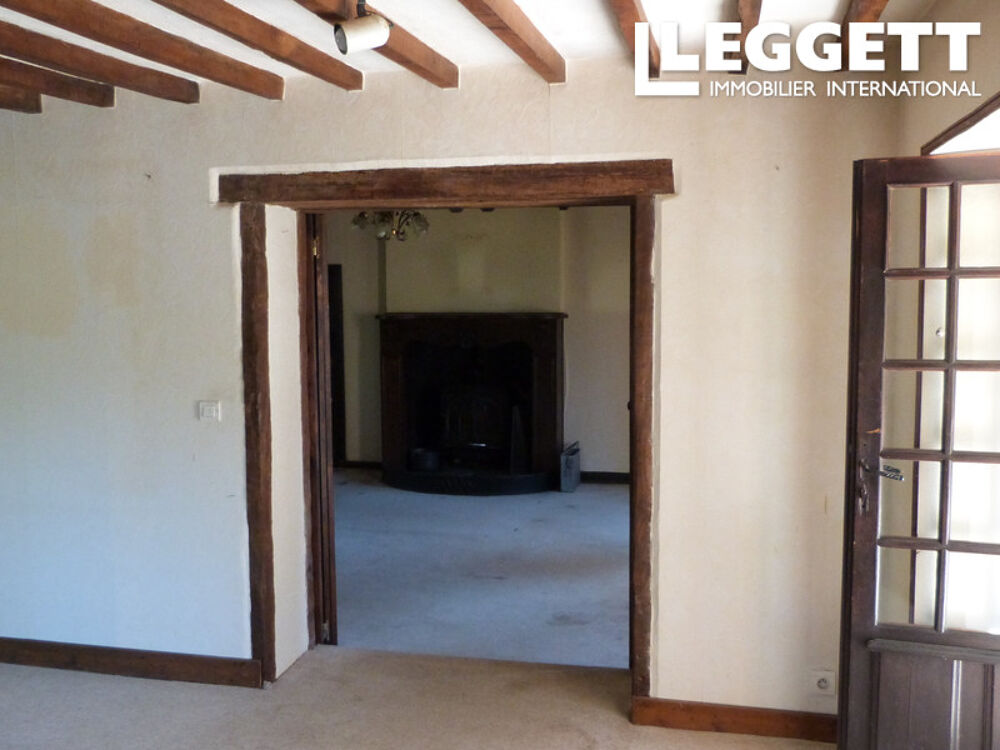 Vente Maison Maison en pierre isolée aux portes de la Suisse Normande, offrant de magnifiques vues sur la campagne. ChÊnedouit