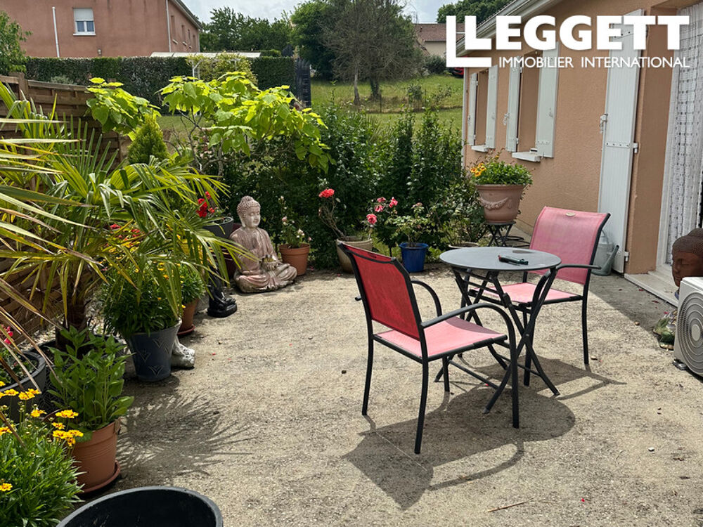 Vente Maison Villa contemporaine de plan pied située a deux pas des commerces et écoles. Miramont-de-guyenne