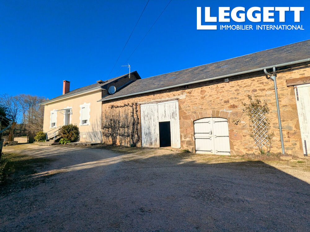 Vente Maison Charmante maison de 3 chambres avec piscine, grange, gîte à rénover et 15169m² de terrain. La croisille-sur-briance