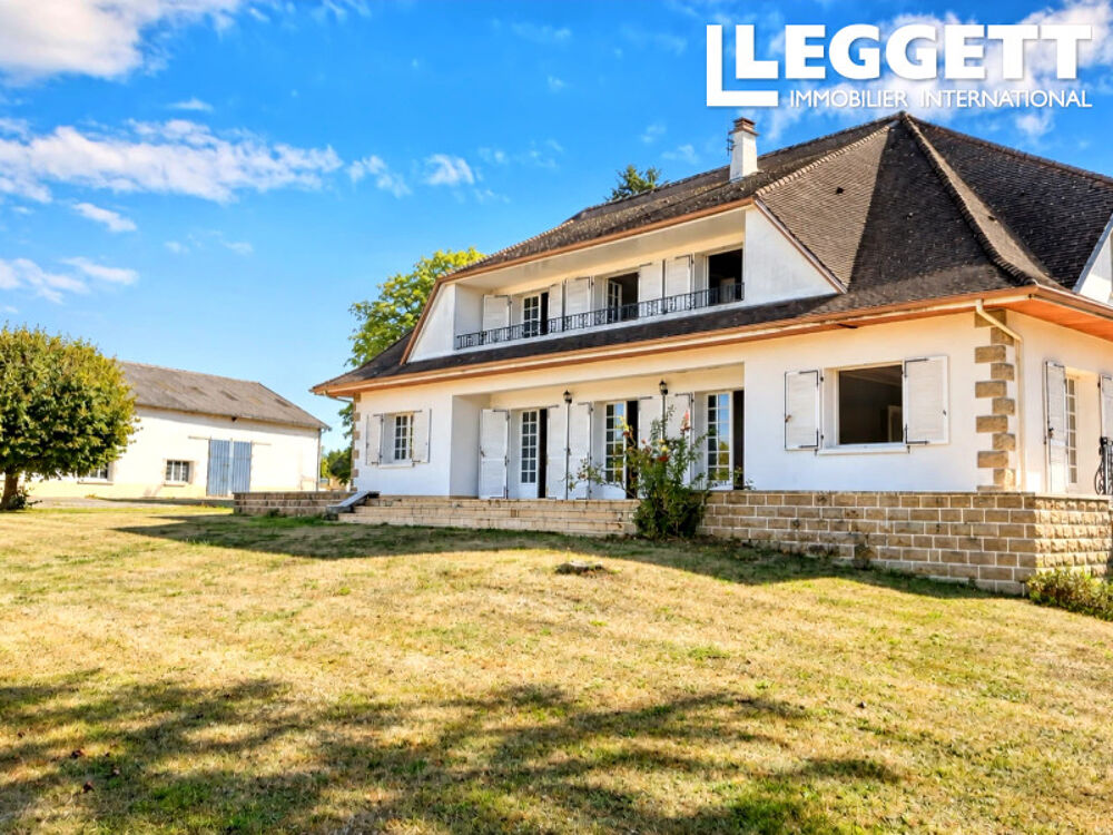 Vente Maison Spacieuse maison de 7 chambres avec appartement indépendant, dépendances et terrain de 5 363 m² Saint-just-le-martel