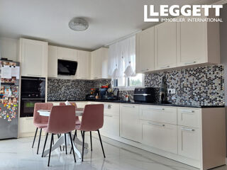  Maison � vendre 9 pi�ces 165 m�