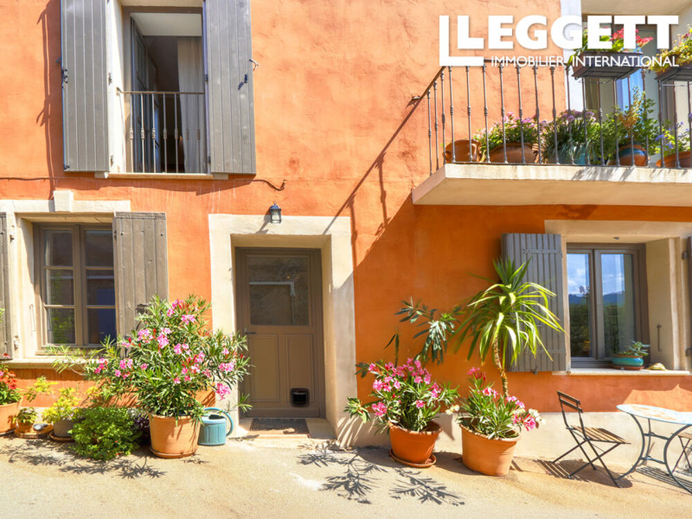 RUSTREL, LUBERON - Magnifique maison design, entièrement rénovée avec vues.