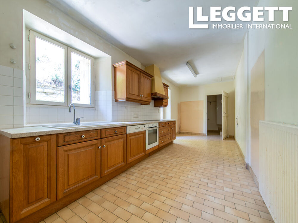 Vente Maison Maison XIXe avec 4 chambres, garage, double accès et fort potentiel aux portes de Poitiers Croutelle