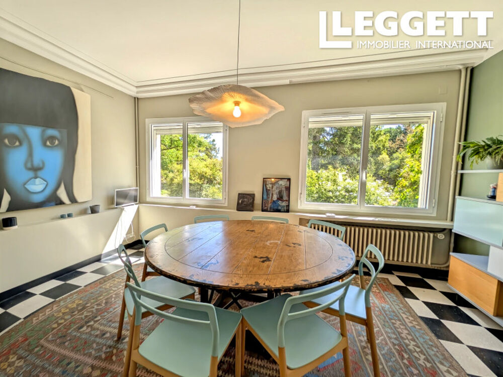 Maison d'architecte de 154 m² avec appartement indépendant de 42 m² sur un terrain piscinable de 3 580 m²
