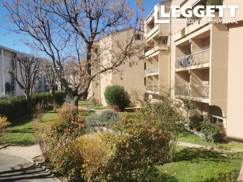 Exceptionnel ! Charmant appartement T1 bis avec balcon et parking, face aux remparts d'Avignon. 103000 Avignon (84000)