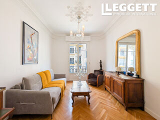 Vente Appartement Coup de C?ur aux Nice Musiciens - 3P d'angle Rue Rossini avec Ascenseur, Cave et 4 Balcons Nice