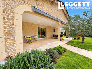 Vente Maison Belle maison de plain-pied de 147 m², rénovée avec piscine, suite parentale et hangar de 68 m² Saint-paul-de-serre