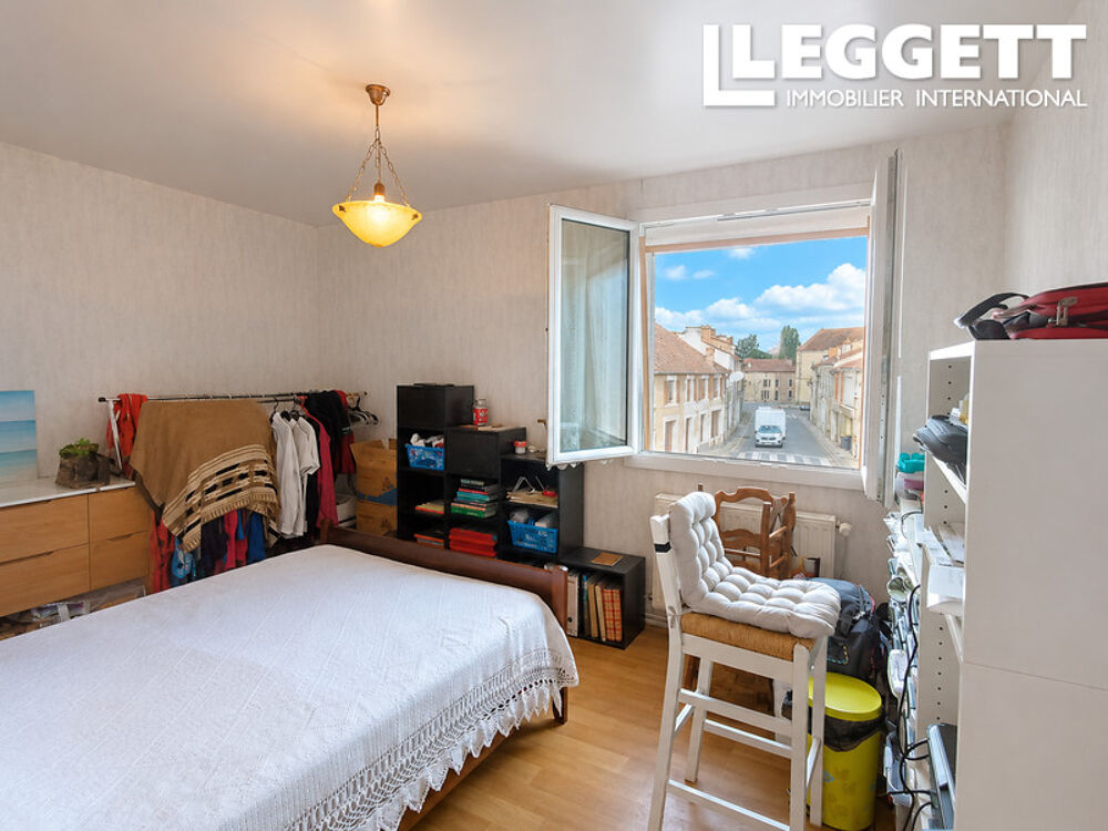 Vente Maison Maison de 2 chambres avec garage, située au c?ur du village. Idéale pour un premier achat, une résidence secon Lathus-saint-rÉmy