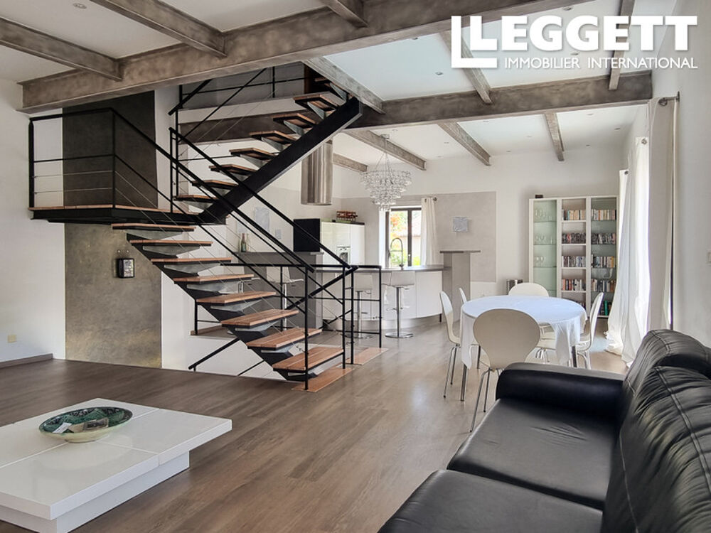 Vente Maison Élégante maison de village en pierres rénovée avec piscine, cour intime au c?ur de Villemagne l'Argentière Villemagne-l'argentiÈre