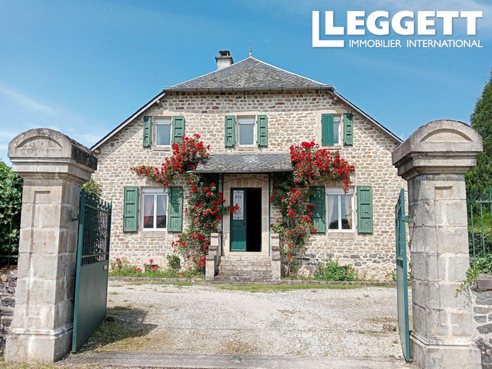 Vente Maison Grande demeure solide parfaitement équipée et entretenue. 4 suites, grand terrain, puits, dépendance, au calme Saint-privat