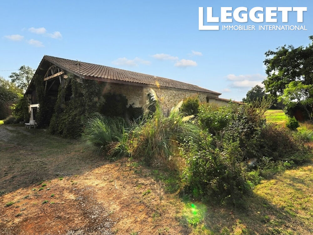 Vente Maison Maison en pierre avec pigeonnier et dépendances sur terrain d'environ 2,9 ha. Montauriol