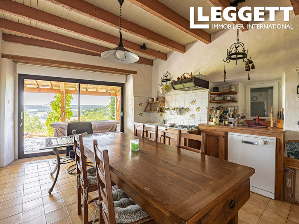 Vente Maison Maison de caractère avec vue panoramique, piscine et environnement exceptionnel près de Montcuq Montcuq-en-quercy-blanc