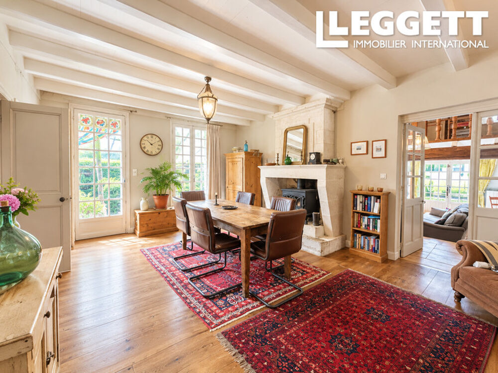 Vente Maison Maison charentaise de caractère ,deux gîtes, piscine, jardin, parking, revenus locatifs près de Saint-Savinien Crazannes