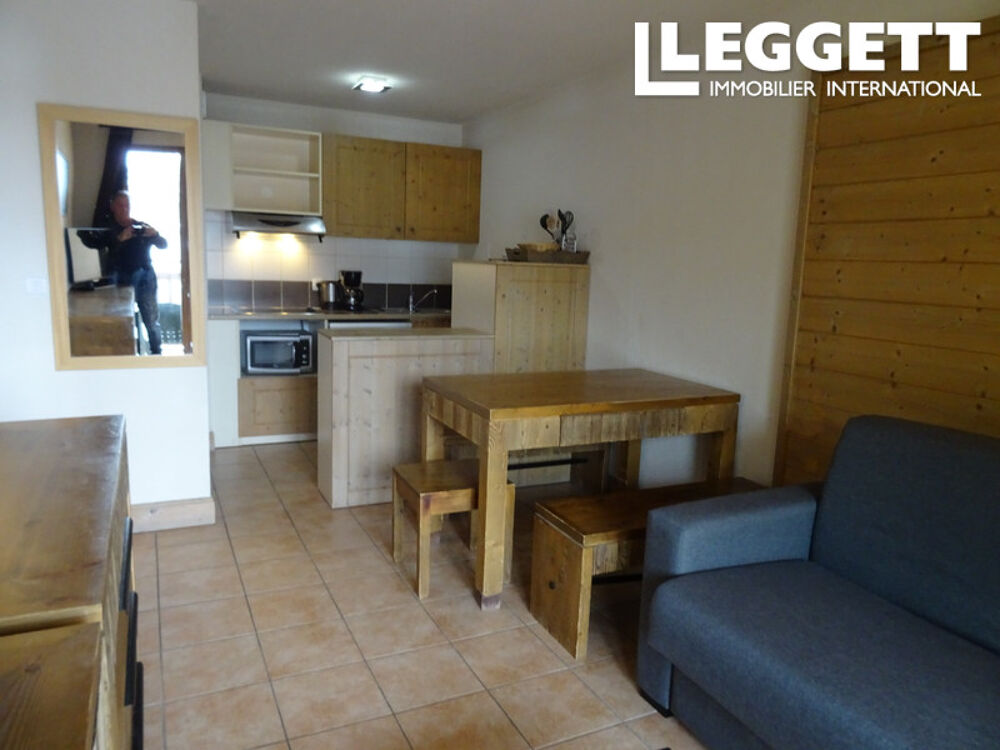 Un appartement T2 avec 1 chambre. Bail commercial. Chalet de Wengen, Les Coches, La Plagne.