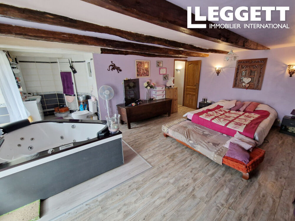 Vente Maison Charmante maison en pierre avec vue sur la campagne dans un hameau paisible près du bourg de Felletin. Croze
