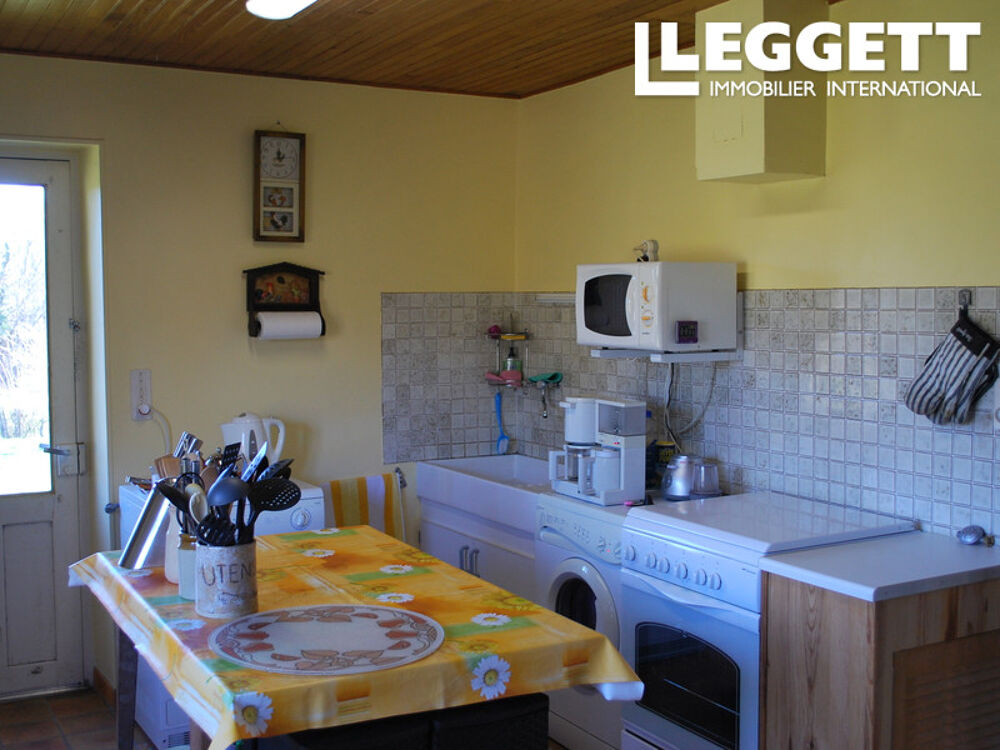 Vente Maison Charmante propriété composée d'une maison de 2 chambres, 2 petits gîtes et d'un studio offrant un potential Verneuil-moustiers
