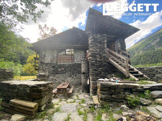 Remise / Grange � vendre 100 m� Sainte-foy-tarentaise