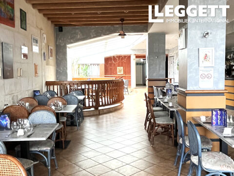 A vendre restaurant, pub murs et fonds de commerce au coeur d'un charmant village touristique charentais. 409800 16300 Barbezieux-saint-hilaire