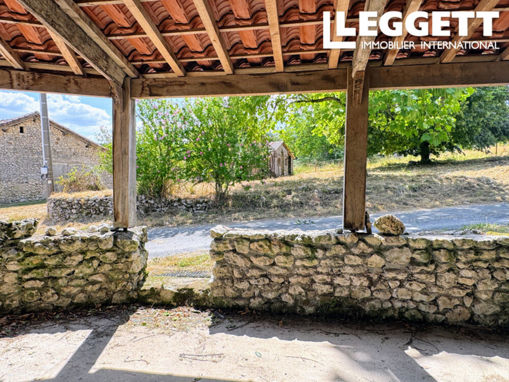 Vente Maison Maison en pierre avec grange, terrasse couverte et charme, à moins de 10 min de Ribérac. Villetoureix
