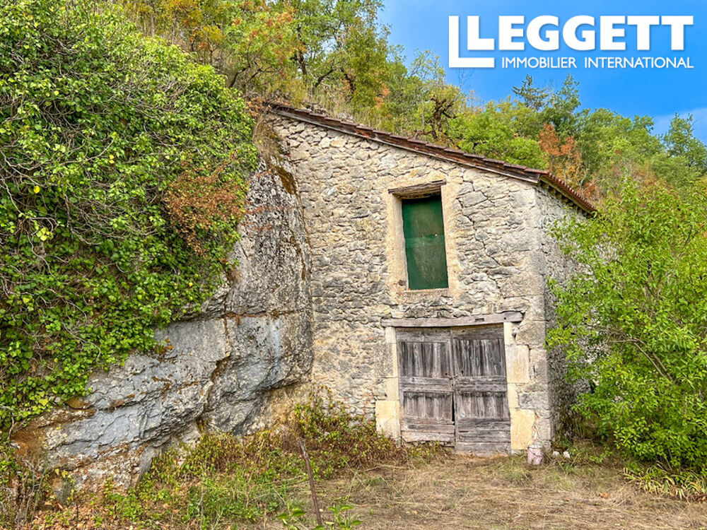Vente Remise/Grange Pigeonnier en pierre avec grange de caractère et bois sur 3 866 m² de terrain, près de Luzech Saint-vincent-rive-d'olt