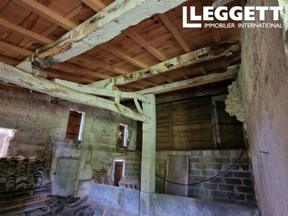 Vente Maison Maison à rénover avec toiture neuve sur 4 860 m² de terrain à Saint-Christophe-de-Double Saint-christophe-de-double