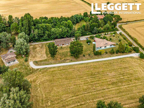   Propri�t� de 2 maisons r�centes de 166 m� et 85 m�, garage de 180 m� sur 1,9 ha cl�tur�s. Maison - 8 pi�ce(s) - 166 m�