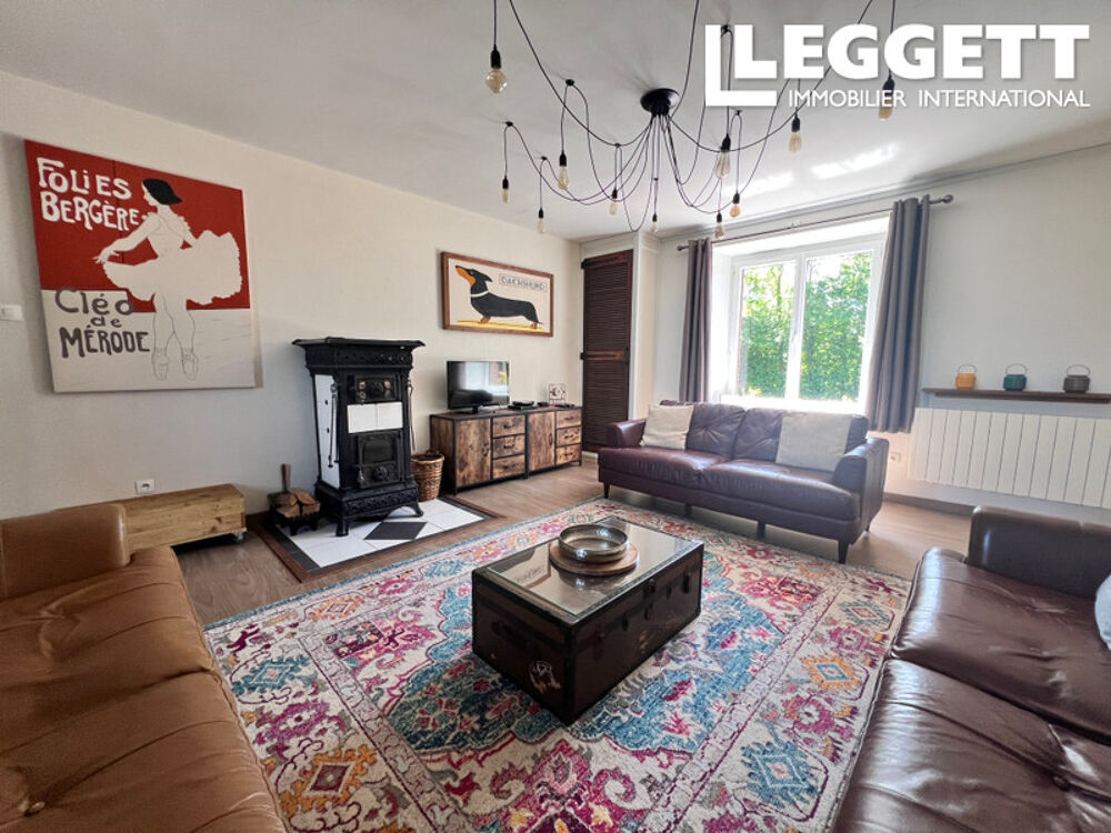 Superbe propriété comprenant une maison principale,un gîte,du terrain et des dépendances proche Aunay-sur-Odon