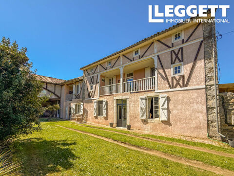   Belle maison 4 chambers. village pyr�n�enne avec piscine, grange, jardins et potentiel � Ardi�ge Maison - 6 pi�ce(s) - 179 m�