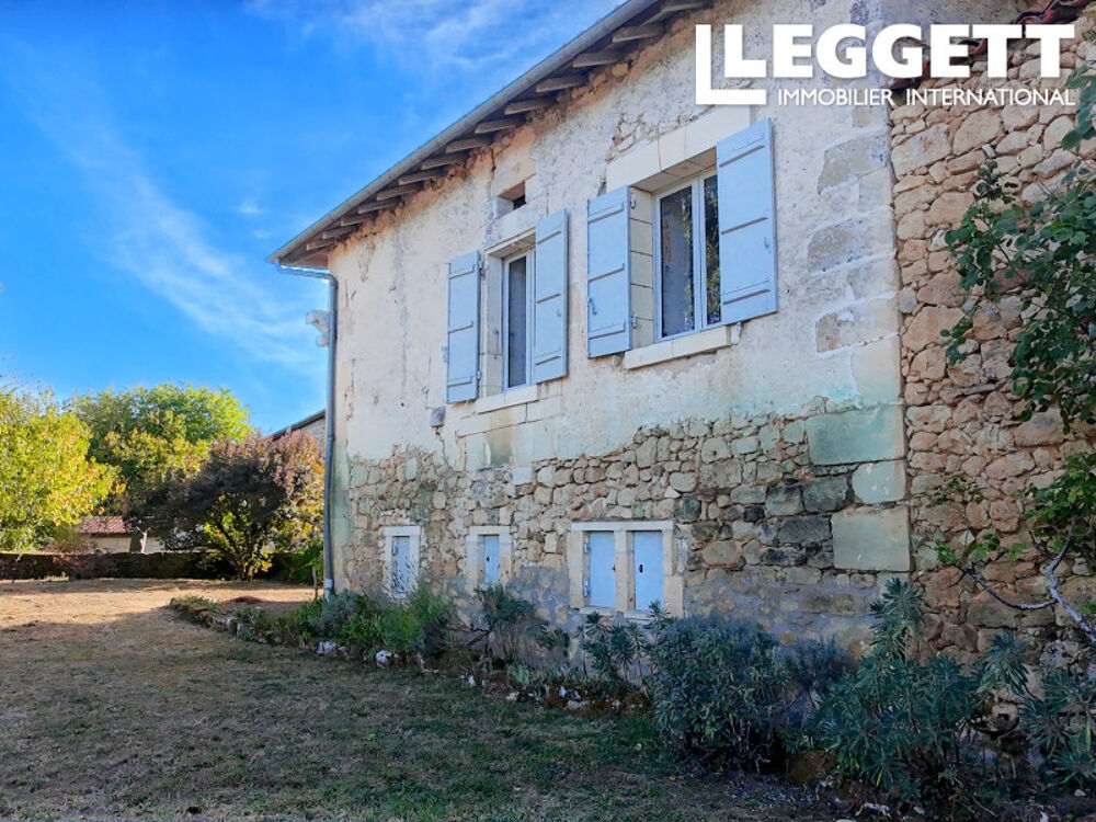 Belle propriété en pierre de 5 chambres avec cour, grange, jardin et paddocks près de Brantôme