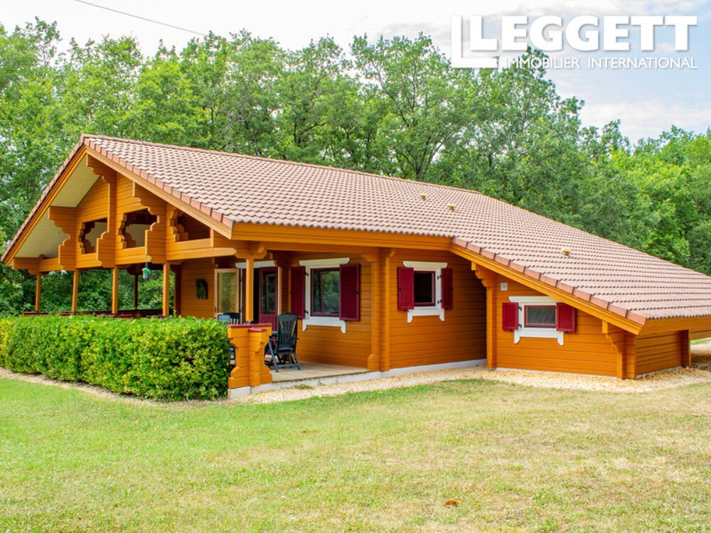 Chalet spacieux avec grande terrasse, jardin privé et excellents équipements