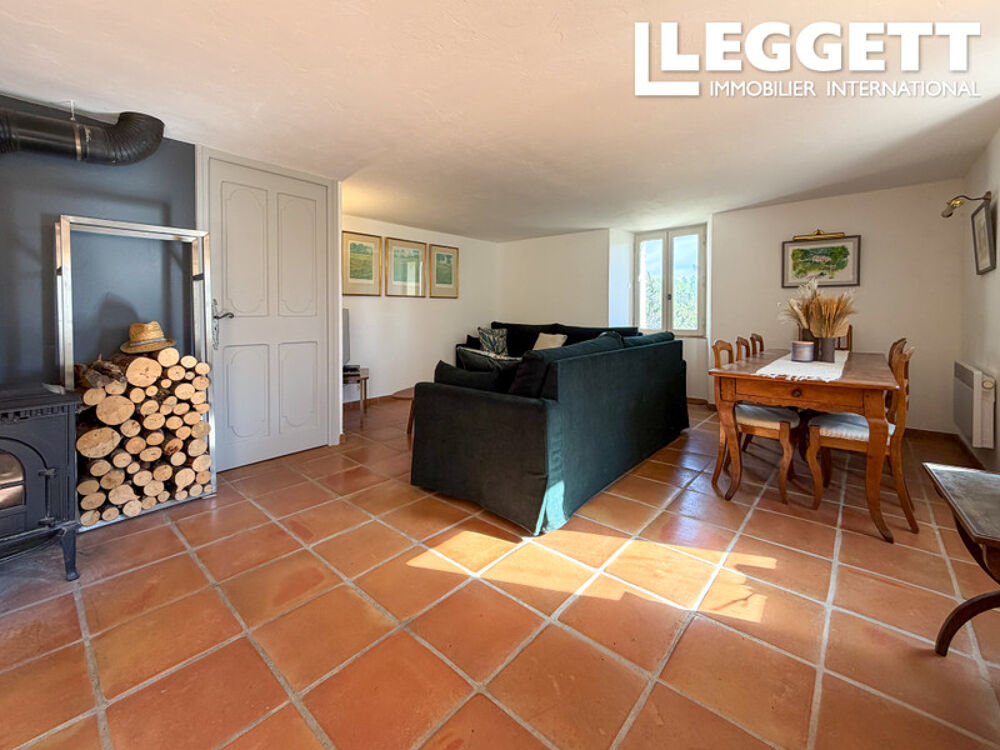 Charmante bastide en pierre à vendre à Seillans