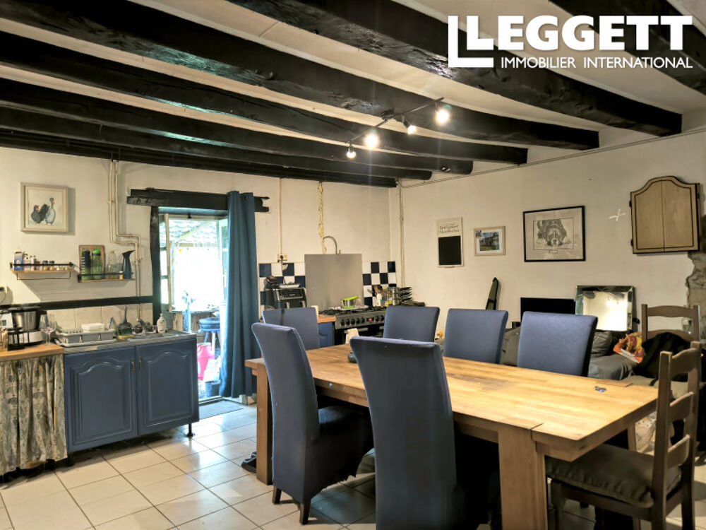 Vente Maison Superbe maison en pierre avec gîte, des dépendances, un terrain & un etang située à la lisière d'un village Val-d'oire-et-gartempe