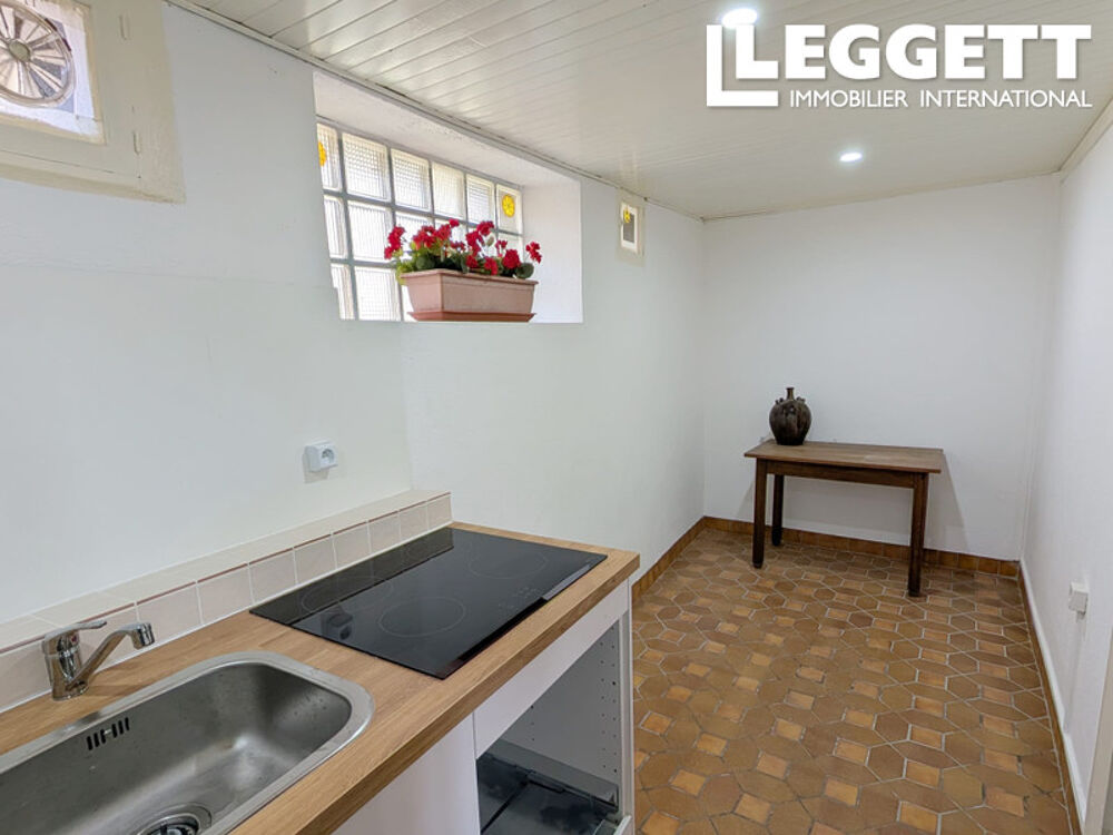 Vente Maison Adorable petite maison avec une grande grange attenante, située dans un joli village prés de Chenerailles Saint-julien-le-chÂtel