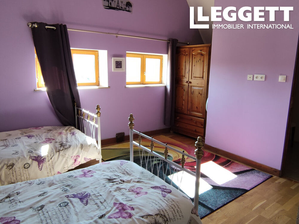 Vente Maison Maison avec 2 chambre plus Maison d'amis Avec 1 chambre. Garage, studio de musique,  écuries et terrain. Sourdeval